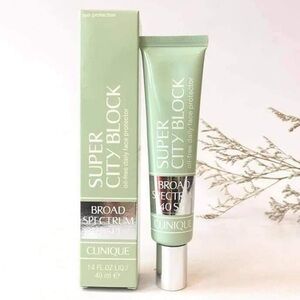 Clinique Super City Block Oil-Free Daily Face Protector Broad Spectrum 40 SPF